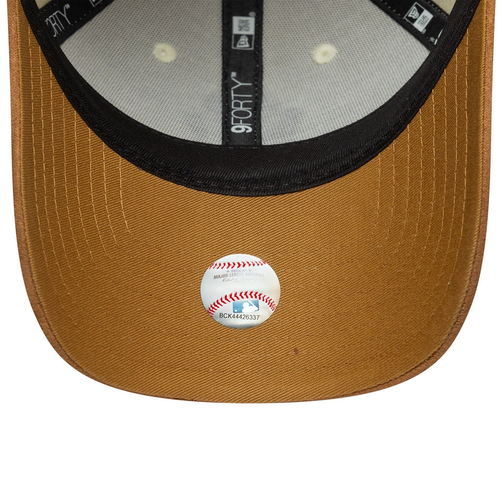 New York Yankees Womens Faux Suede 9Forty Strapback MLB Vintage Snapback Baseball Cap Adjustable Streetwear Hat